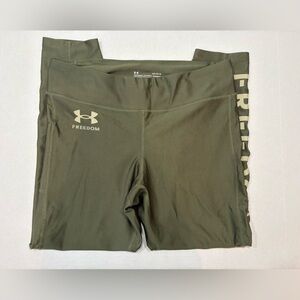 Under Armour HeatGear compression leggings Freedom large camo green, worn once